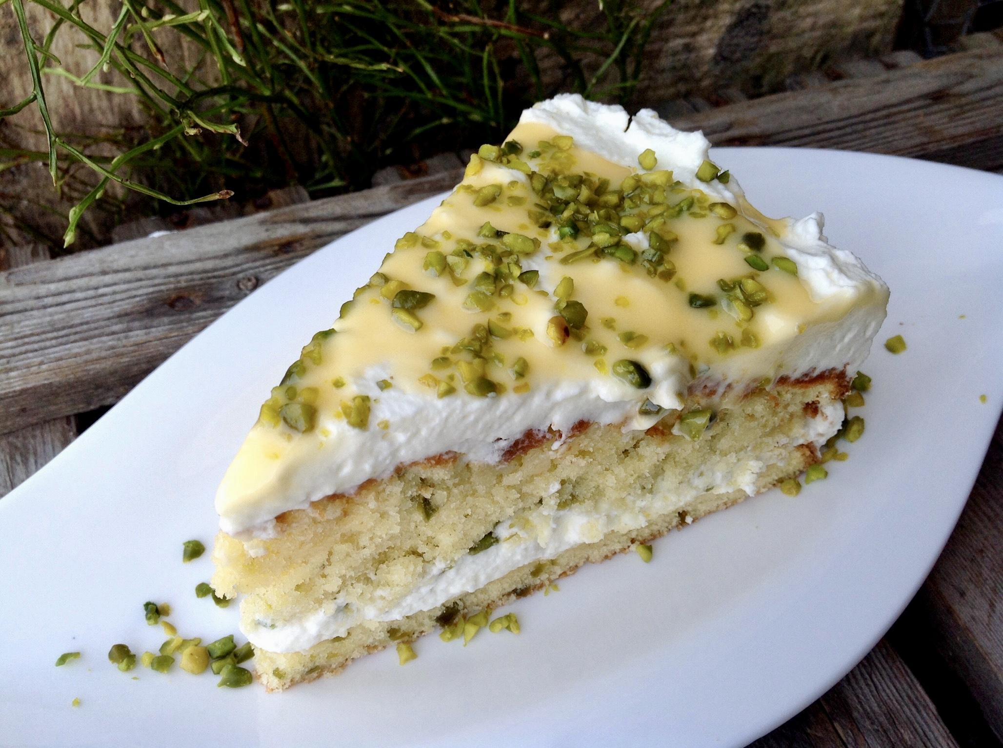 Pistazien- Eierlikör- Torte