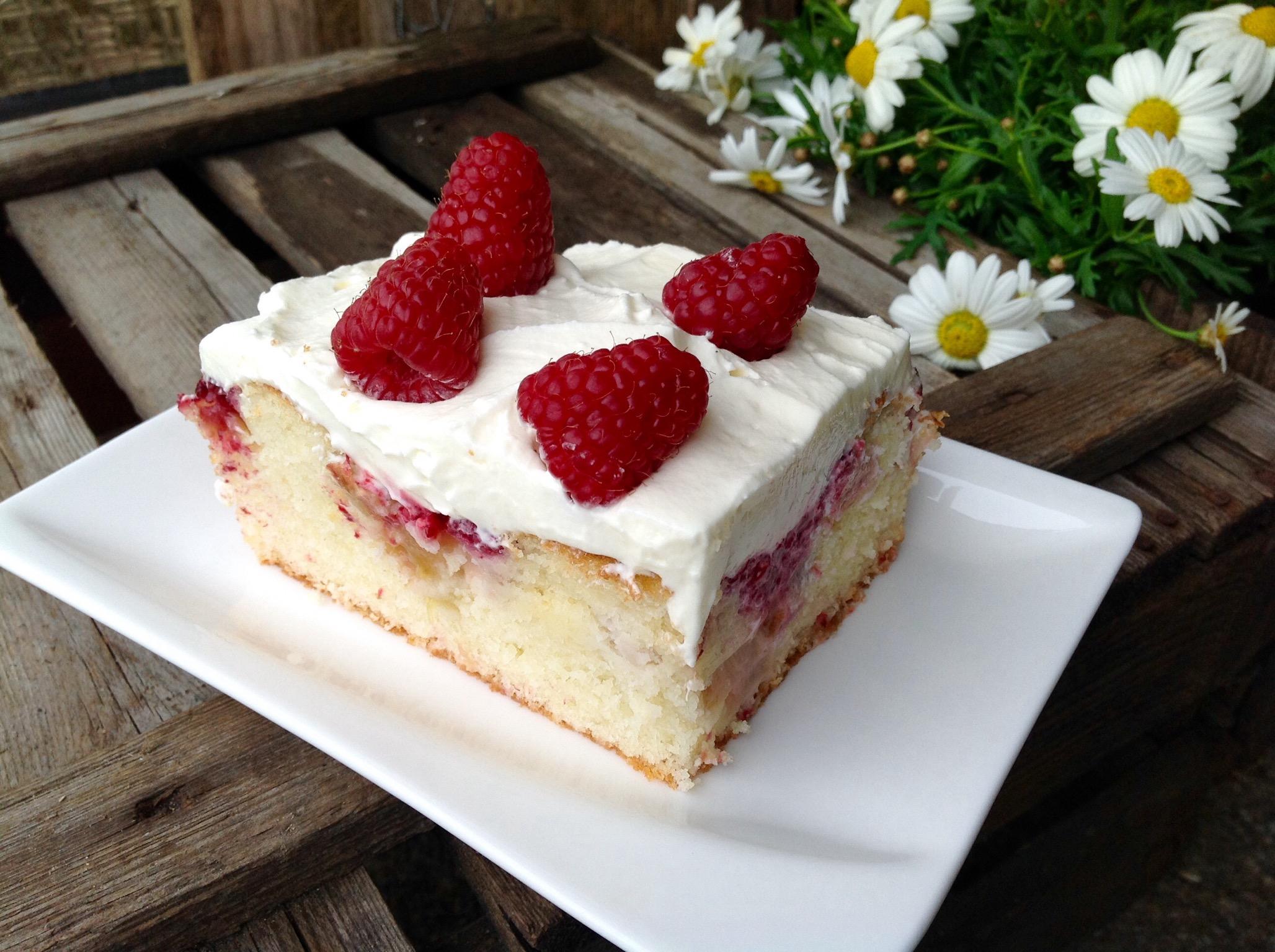 Rhabarber- Himbeer- Kuchen