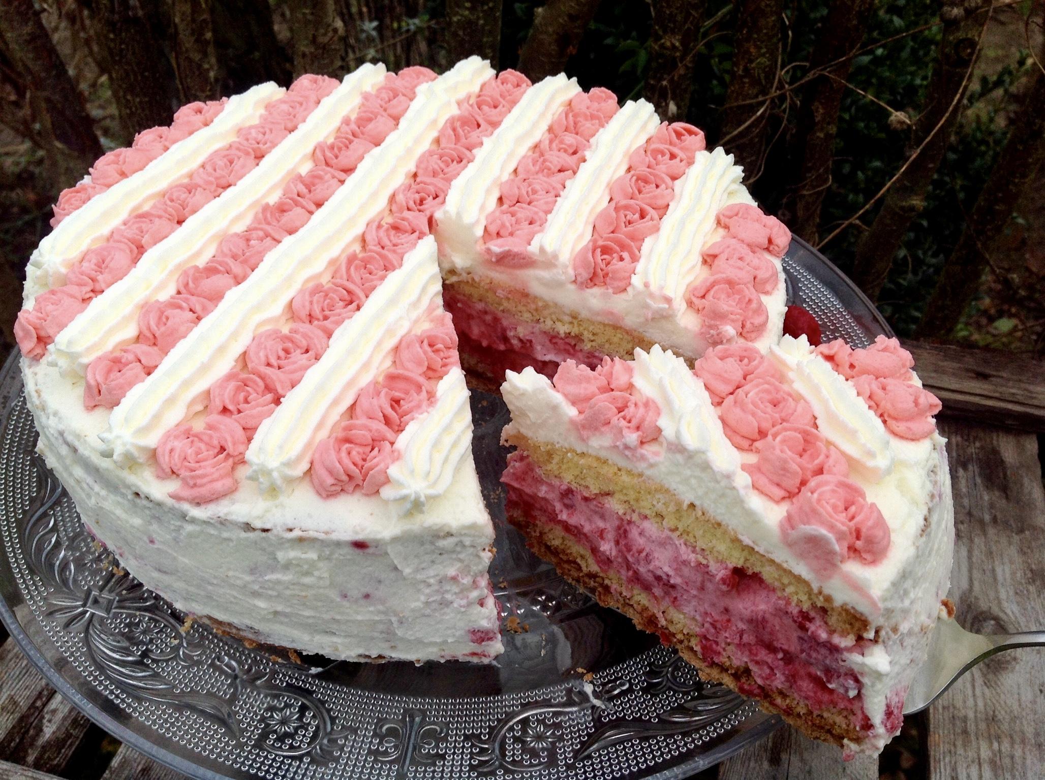 Himbeer- Sahne- Torte
