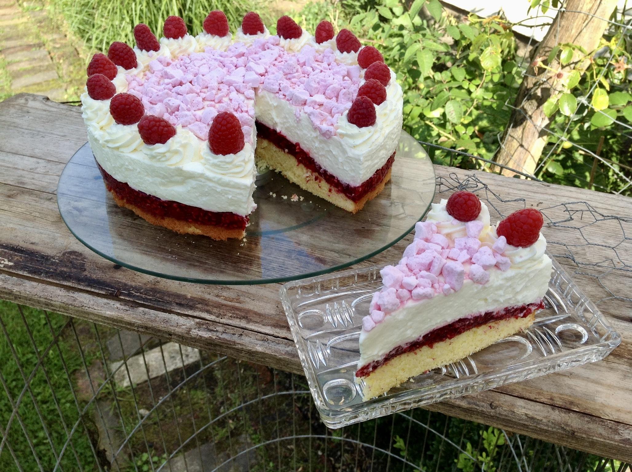 Himbeer- Joghurt- Torte